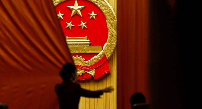 Кина силно се противи на употреба на сила во меѓународните односи