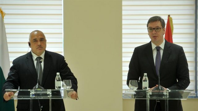 Вучиќ и Борисов: Најважно е да се сочува мирот на Балканот