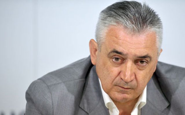 Одаловиќ: Србија не се согласува на притисоци и понижувања