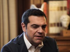 Грција не оди кон поспецифични преговори за името доколку прво не се смени Уставот