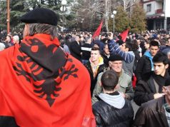 Ново насилство : Албанците од КиМ овој пат каменуваа спска амбуланта во СМ, неколку вечери по ред