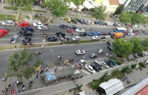 Трет ден протести во Србија заради цената на горивото, обвинувања и препукувања меѓу власта и опозицијата