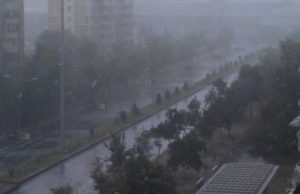 Сите градски улици и булевари се проодни еден час по невремето