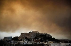 Пожарот во Грција од час во час. Расте бројот на жртви