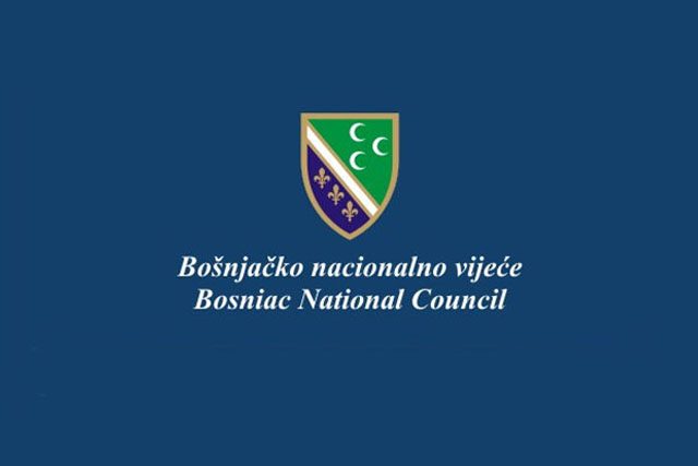 Угљанин властите во Србија ги нарече националистички режим бидејќи не го пуштиле Пацоли во улога на министер за надворешни работи на Косово да ја посети Србија