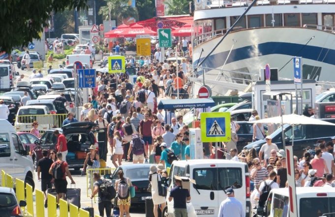 Се повеќе странци сакаат да ја посетат Хрватска по успехот на Ватрените