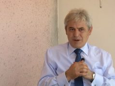 Ахмети за „Ора њус“: Работиме на тоа законот за јазици и договорот со Грција да стапат во сила заедно (ВИДЕО)