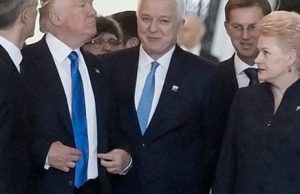 Трамп за Душко Марковиќ премиерот на Црна Гора: Тој е само една врискотлива пропадната кучка, според книгата “Вон контрола” која е објавена во вторникот