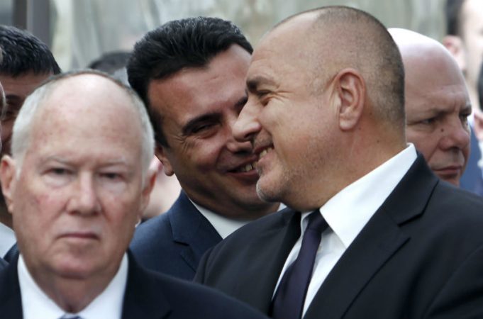 Борисов со предупредување до Заев: Големото пријателство ставено на тест