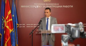 Кој го намести Велковски?