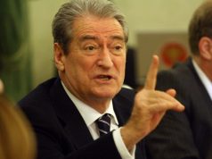 Се спрема револуција во Албанија: Сали Бериша со повици за револуција