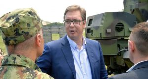 Вучиќ: “Сиктер со тоа парче хартија бандо Приштинска”