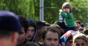 Во прифатните центри во Србија 3,800 мигранти