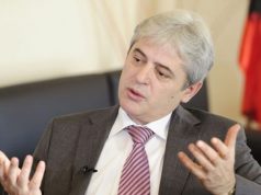 Албанците покрај останатото бараат и консензуален претседател