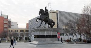 Од Приштина полетаа авионите со осумничените за воени злосторства од ОВК