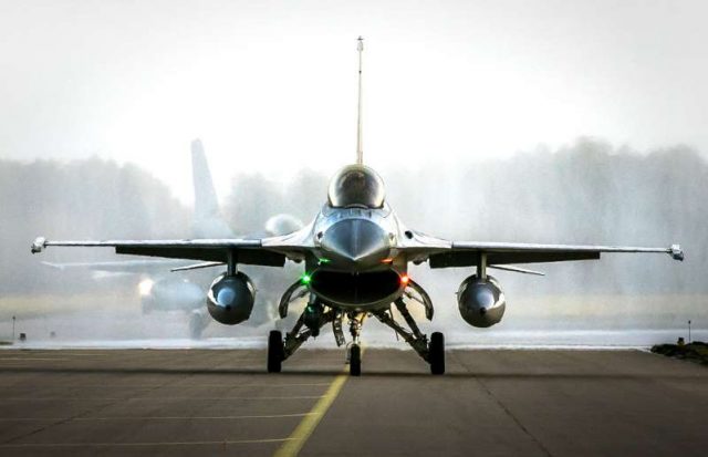 Бугарија набавува осум нови авиони F-16 од САД