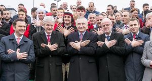 Раководството на ДУИ се сликаше со симболот на “Голема Албанија”