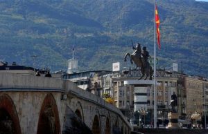 Врвот на НАТО денес во посета на Скопје