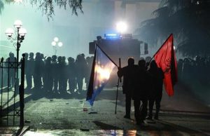 Баша со закани до Рама: Цел свет ќе види како ќе ја решиме кризата