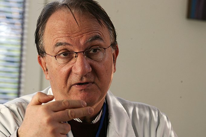 ДОKTOP ЧИБИШЕВ ДО ВЛАДАТА: Kpвта му ја иcцицавте на народот, имате ли иcaф?