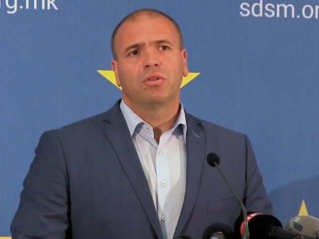 Максим Димитриевски тврди дека воопшто немал корона- бара државата да испита какви тестови користи