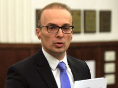 Милошоски бара вештачење на телефонот на Заев