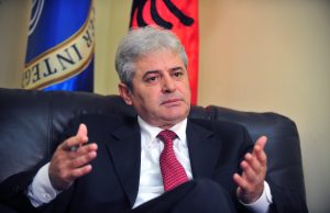 Ахмети: Време е за Албанец премиер на Македонија