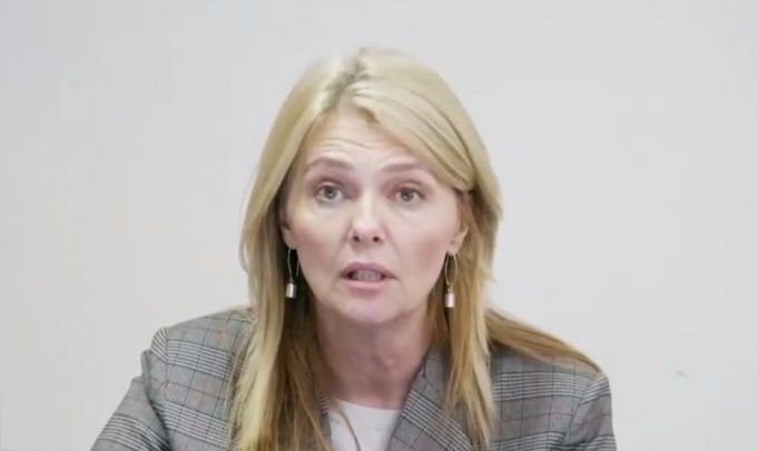 Новата Министерка за одбрана на Црна Гора, Оливера Ињац веднаш се фати во коштец со тековните проблеми на министерството
