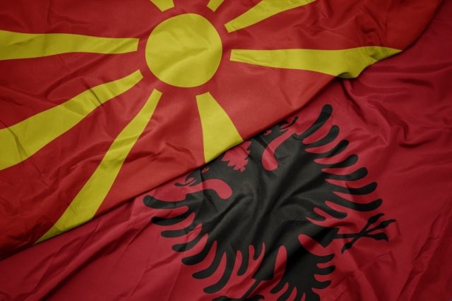 Албанскиот јазик да биде задолжителен за Македонците, бараат од Алијанса з Албанците