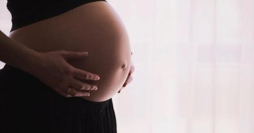 Одлична вест: Одобрена првата ковид-вакцина за бремени жени